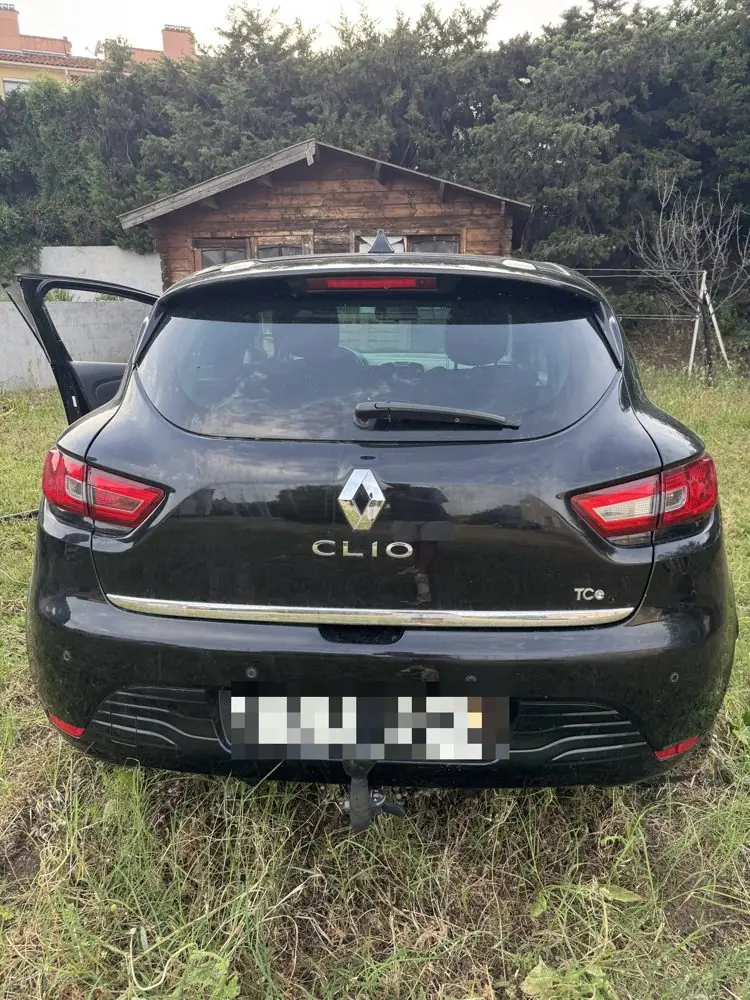 Renault Clio 4 rachetée en l'état à Toulouse