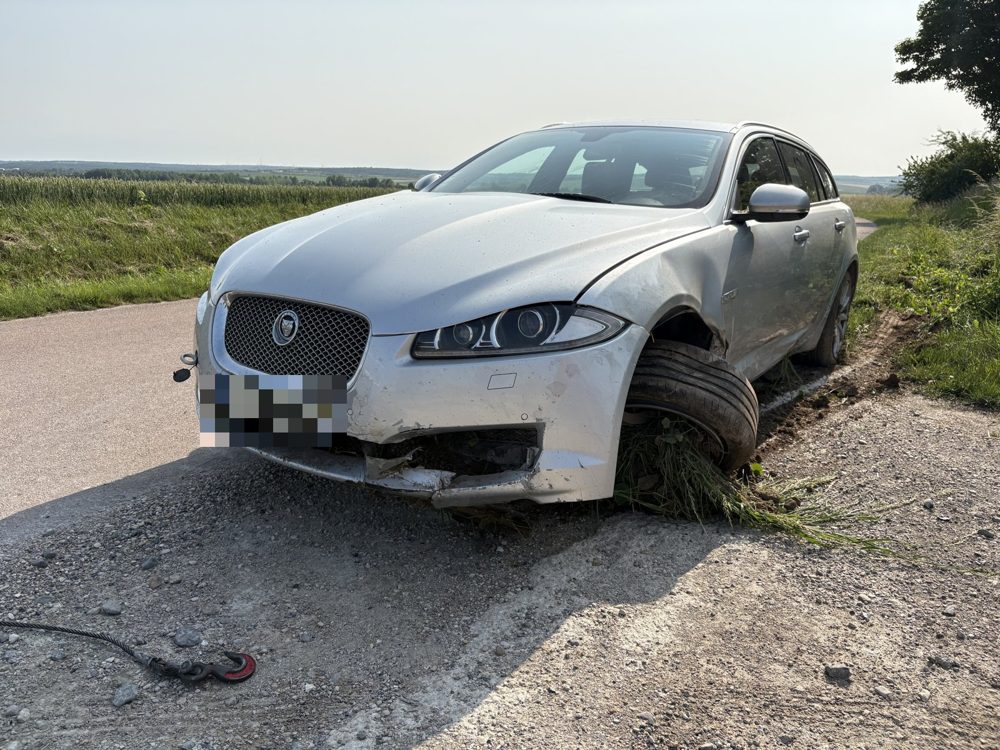 Jaguar XF Sportbrake accidentée rachetée en l'état à Toulouse
